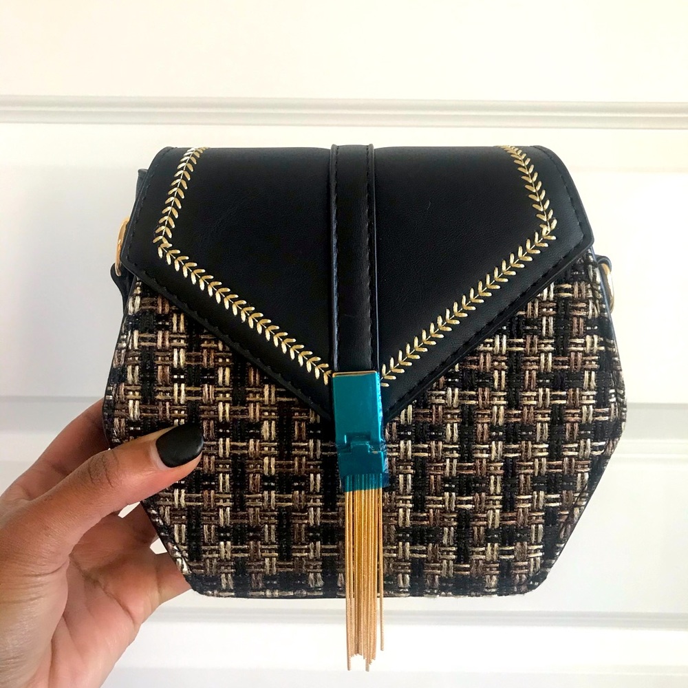 NWT Boutique Hexagon Shoulder Bag Black